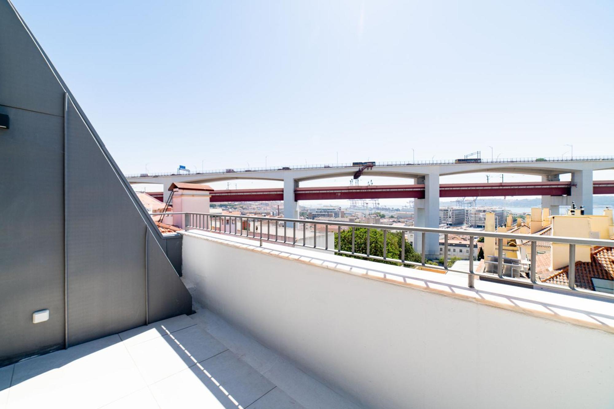 Apartament Lusiadas 53 5 D - Beautiful River View